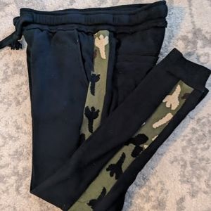 Vintage Havana women's black and camo joggers